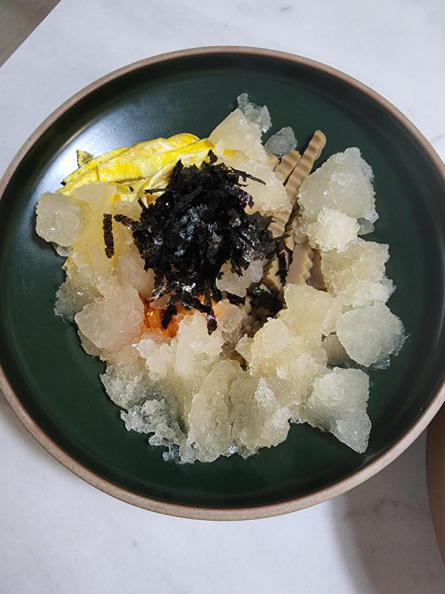 여름철 별미 살얼음 가득 시원한 동치미 묵사발 황금레시피 9 ywAAAAAAQABAAACAUwAOw==