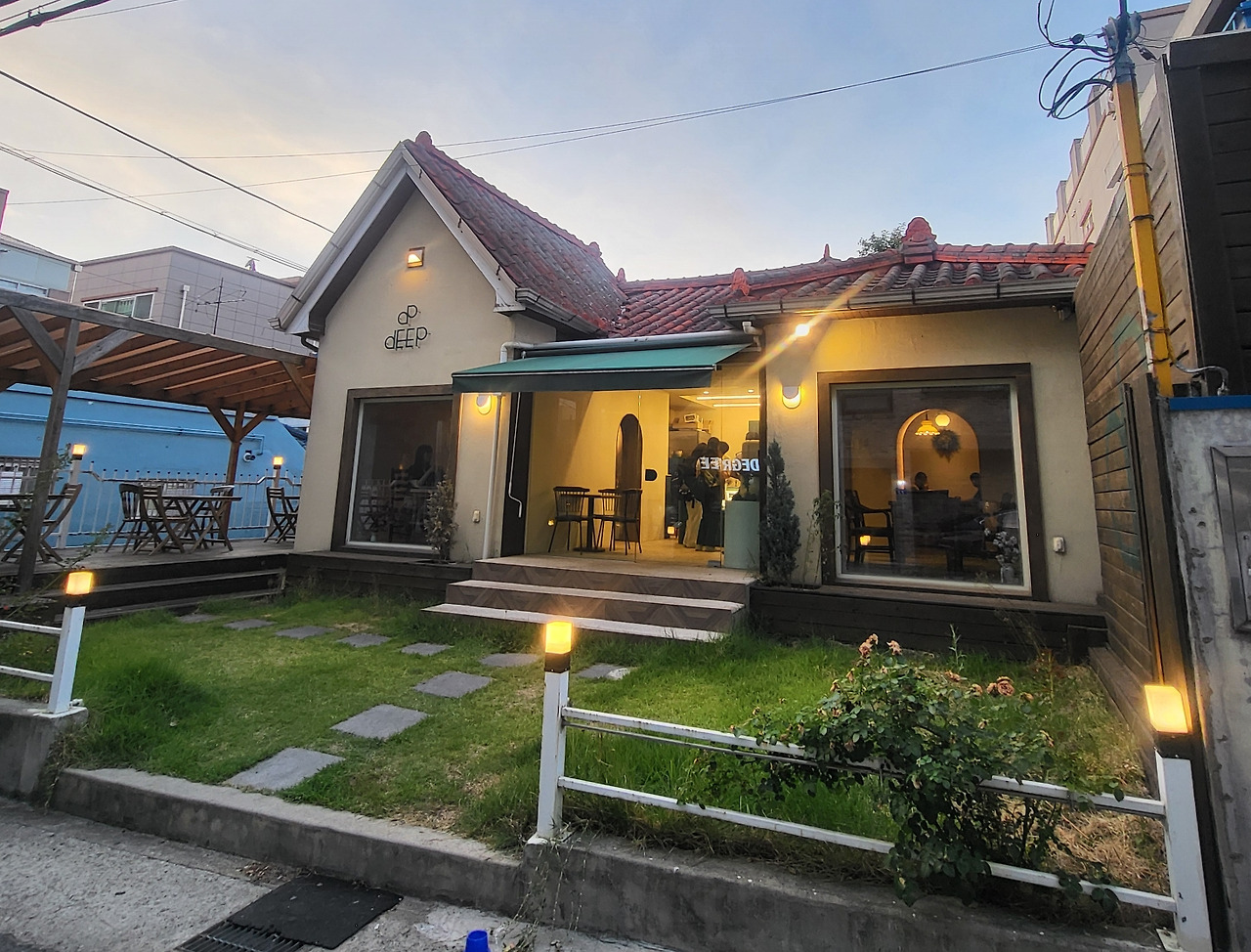 [갈마동] 대전 애견동반 카페 2곳 추천 - deep, 워크룸커피