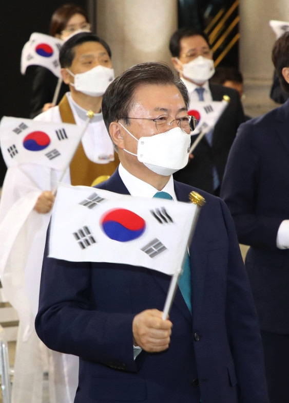 8월16일은 '광복절' 대체 공휴일, 주식시장,은행,병원,우체국,백신접종,어린이집 대체휴일? 1 ywAAAAAAQABAAACAUwAOw==