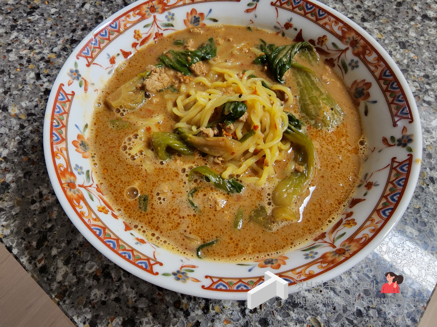 샤오짠 탄탄면 국물 있는 스타일의 맛있는 탄탄면 밀키트 9 ywAAAAAAQABAAACAUwAOw==