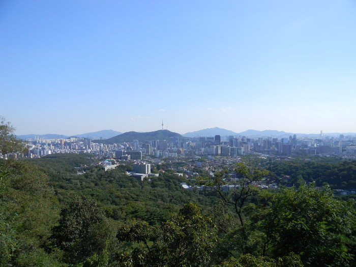말바위에서 바라본 서울도심