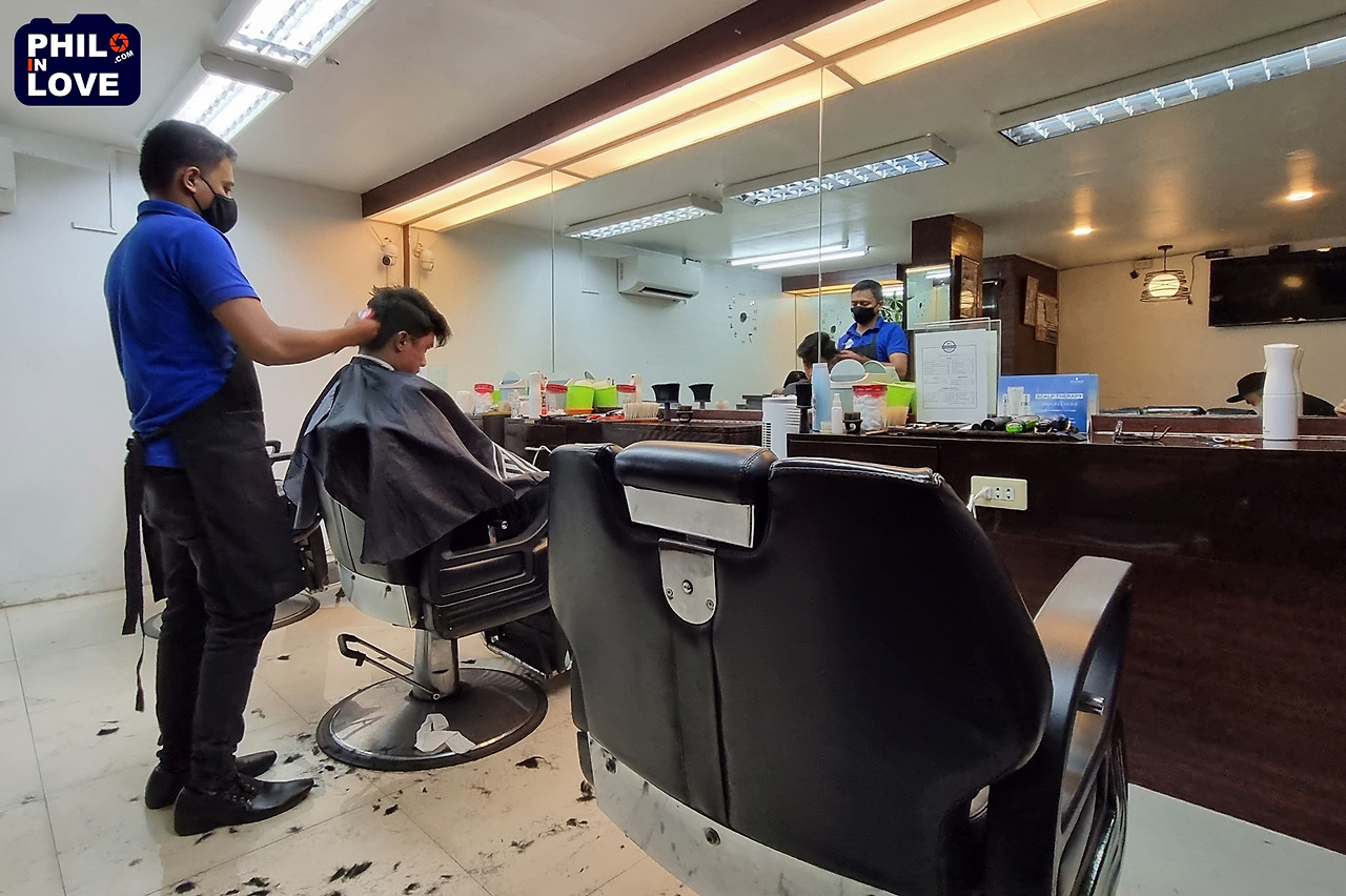 [필리핀 마닐라 생활] 파이오니어 센터의 이발소 Jobs Barbers