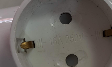 건조기, 전기레인지, 에어컨 등에는 고용량 멀티탭을 사용해야 합니다 1 ywAAAAAAQABAAACAUwAOw==