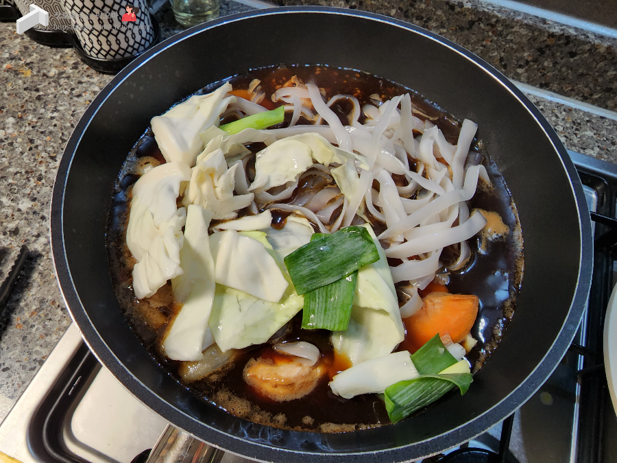 마켓컬리 안동에서 올라 온 전통찜닭 밀키트 내돈내산 후기 7 ywAAAAAAQABAAACAUwAOw==