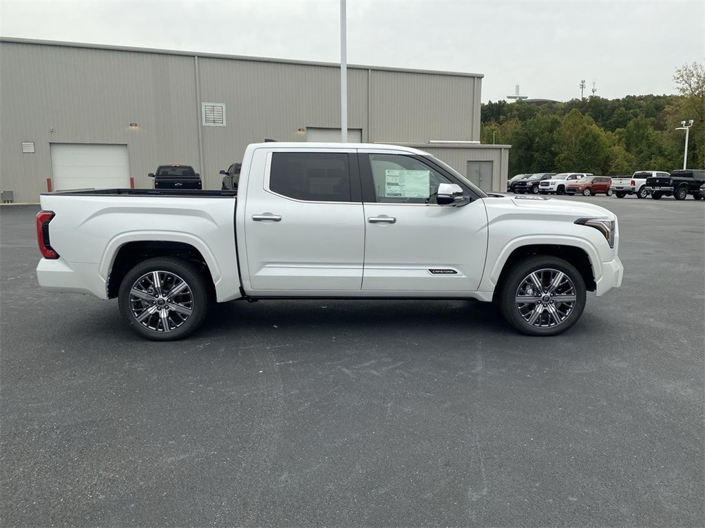 2024 TOYOTA TUNDRA D CAP CAPSTONE HYBRID 4WD 1,062 + TAX