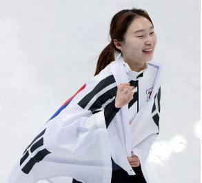 제60회 스포츠의 날 / 쇼트트랙 최민정 대한민국체육상 경기상, 양궁 김우진 청룡장 수상 2 ywAAAAAAQABAAACAUwAOw==