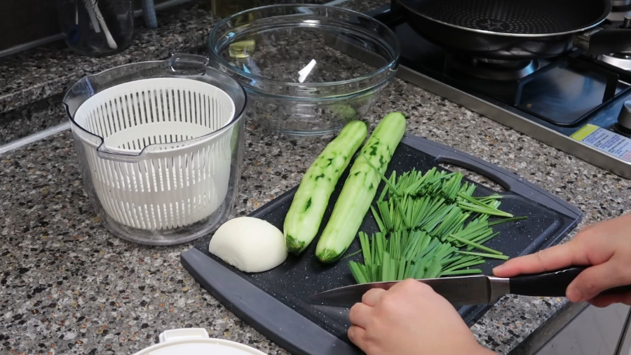 오이무침 황금레시피 부추 넣으면 더 맛있어요 (오이무침 양념 비율) 3 오이무침 황금레시피