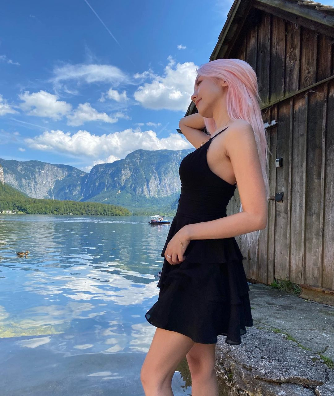 베트남계 혼혈 모델 vyvan le 님 인스타그램 셀카 사진 모음 — 스타들의★ 근황을 모아서