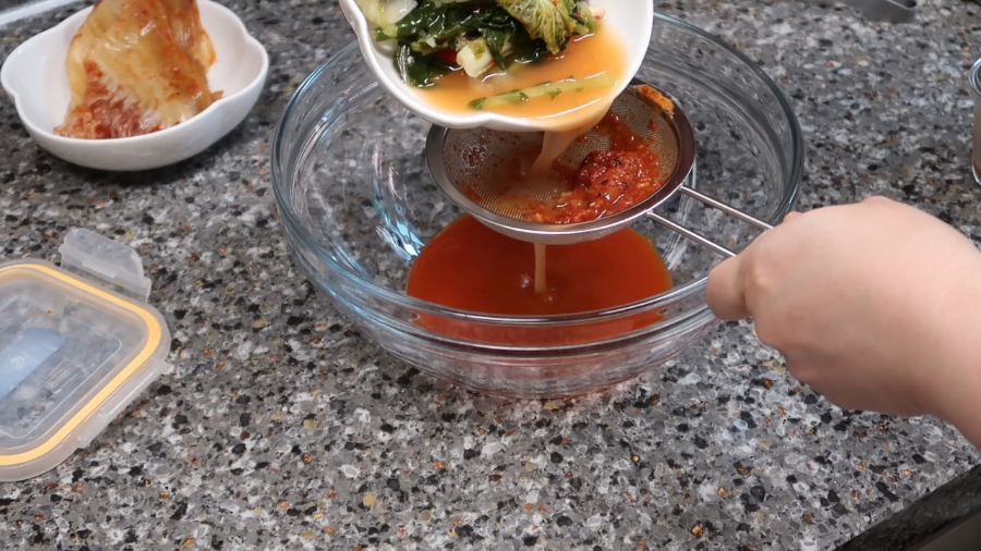 김치말이국수 황금레시피 집에서 육수 살얼음 만드는 방법(육수 양념 비율) 7 ywAAAAAAQABAAACAUwAOw==