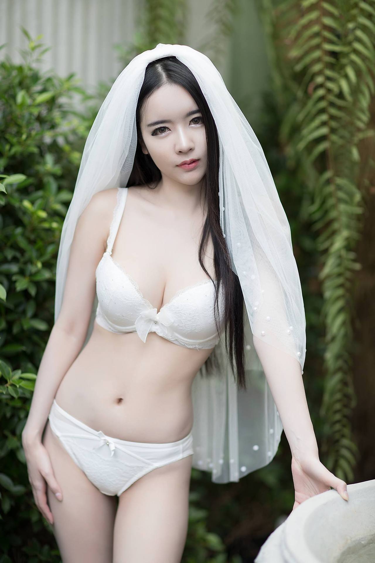 sexy Asian bride