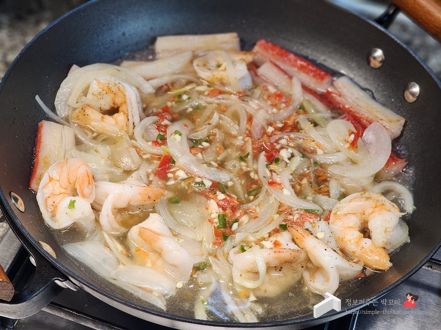 푸팟퐁커리 황금레시피 집에서 쉽게 맛살로 만들어보세요 12 ywAAAAAAQABAAACAUwAOw==