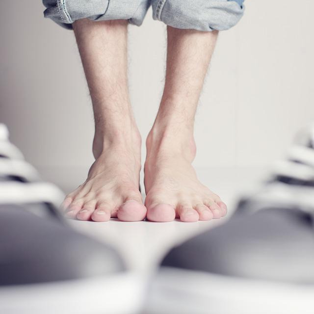 발톱으로 보는 건강상태! 이런 증상이 나타난다면? 2 ywAAAAAAQABAAACAUwAOw==