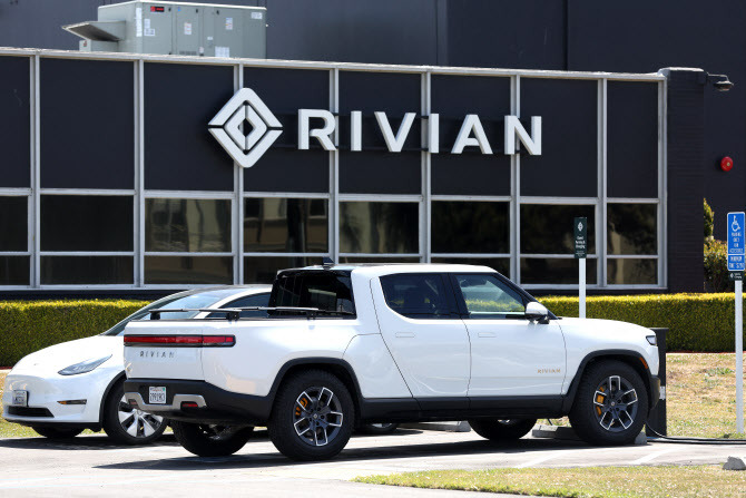 테슬라(Tesla) vs 리비안(Rivian), 전기 자동차 법적 대결 1 테슬라(Tesla) vs 리비안(Rivian), 전기 자동차 법적 대결