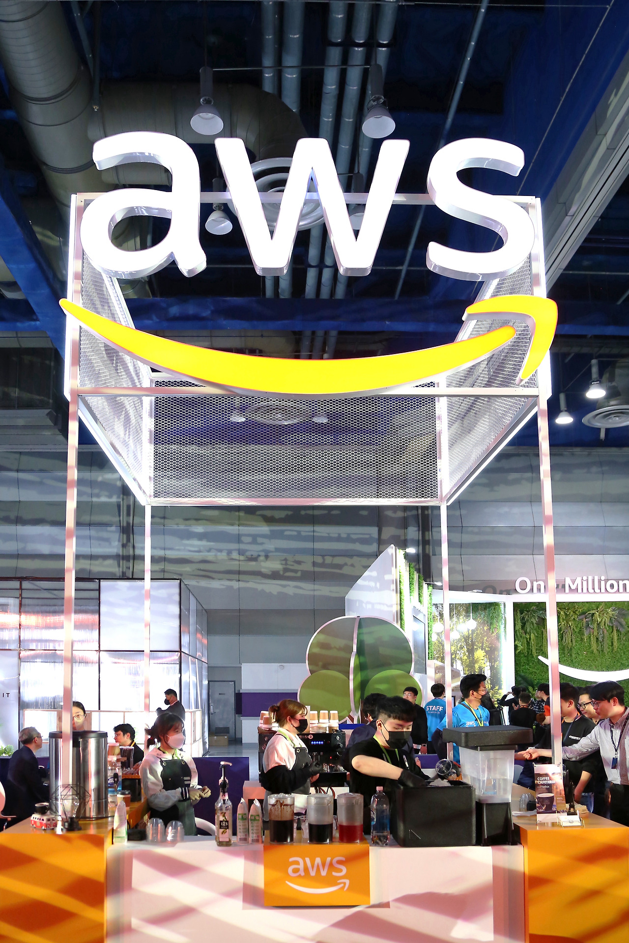 한화생명, AWS Summit Seoul에서 혁신을 말하다!