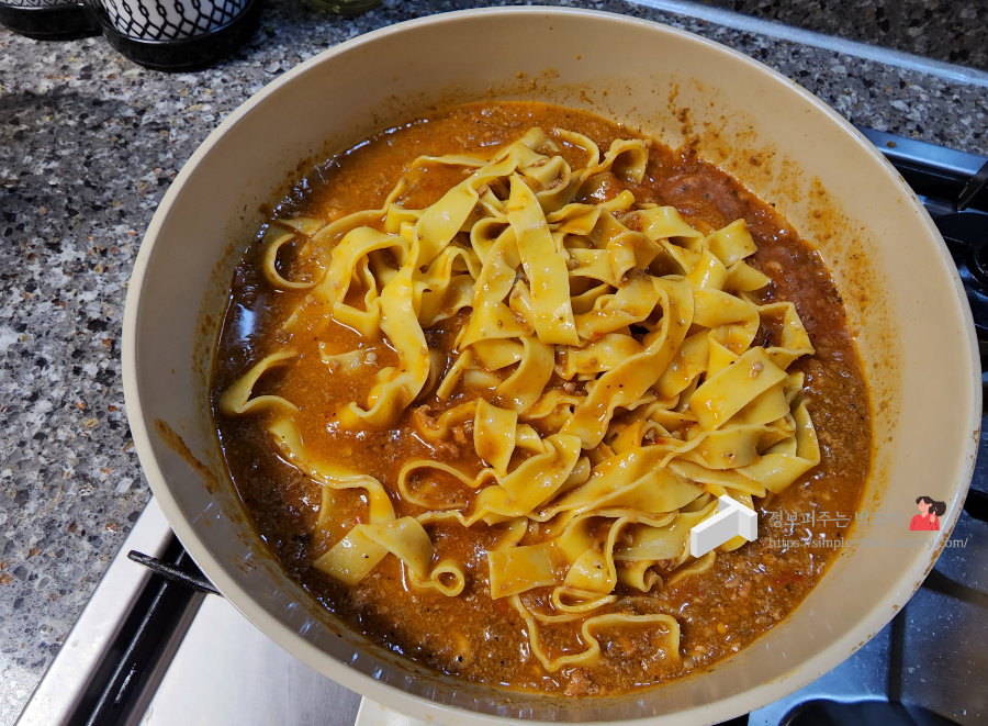 피코크 도우룸 라구파스타 생면으로 더 맛있게 즐기자 7 ywAAAAAAQABAAACAUwAOw==