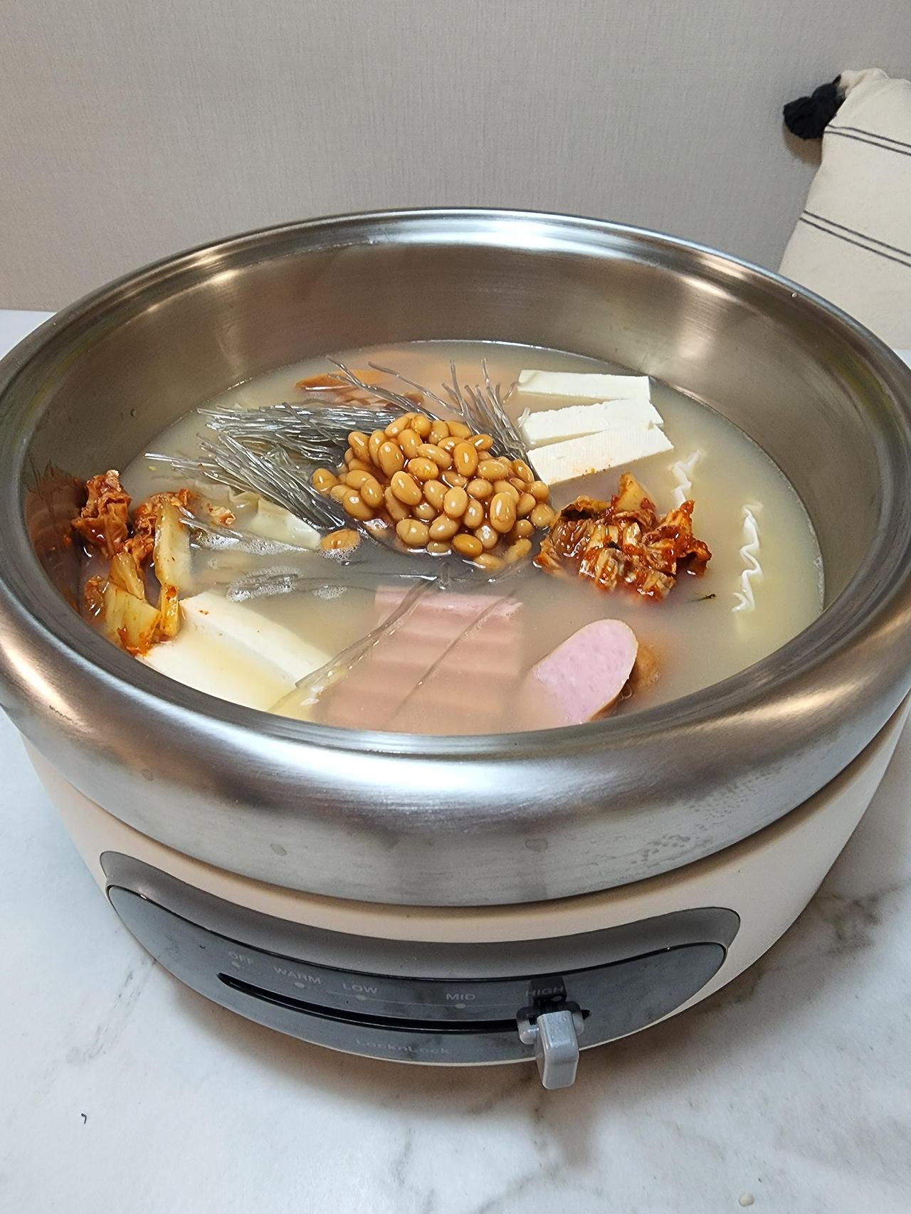 락앤락 멀티스텐쿠커와 함께 맛있는 부대찌개(다담 부대찌개 양념) 8 ywAAAAAAQABAAACAUwAOw==