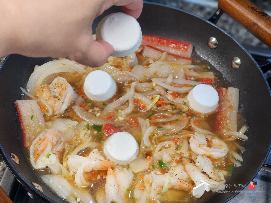 푸팟퐁커리 황금레시피 집에서 쉽게 맛살로 만들어보세요 17 ywAAAAAAQABAAACAUwAOw==