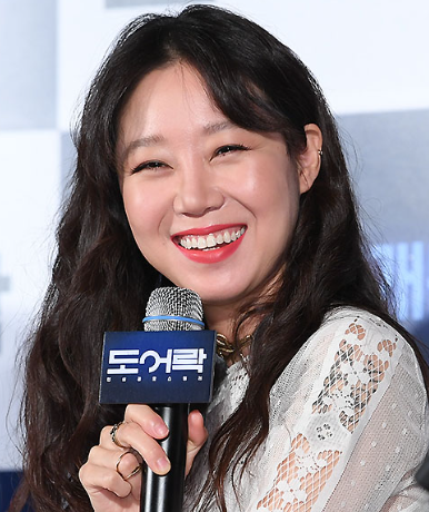 공효진 나이 남편 케빈오 나이차 프로필 결혼 류승범 어머니 드라마 영화