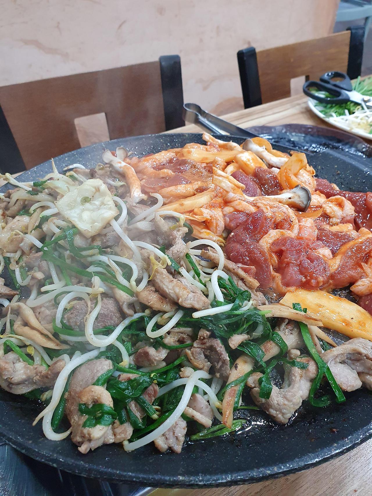 소노문 양평 근처 신내보리밥 9 ywAAAAAAQABAAACAUwAOw==