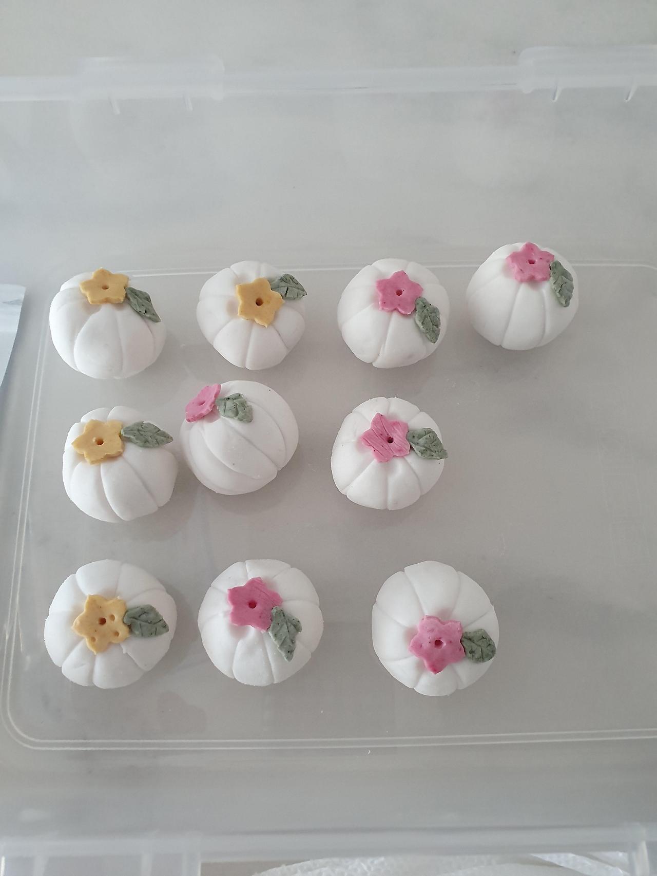 꽃송편 만들어서 선물하기 6 ywAAAAAAQABAAACAUwAOw==