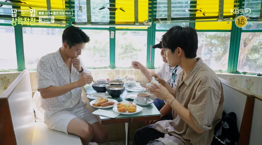 팝업 상륙작전 차찬텡, 홍콩 스타들의 아침 식사, 미★카페 식당 촬영지 - 밀크티 원앙티 홍콩식아침 프렌치토스트 국수 12 ywAAAAAAQABAAACAUwAOw==