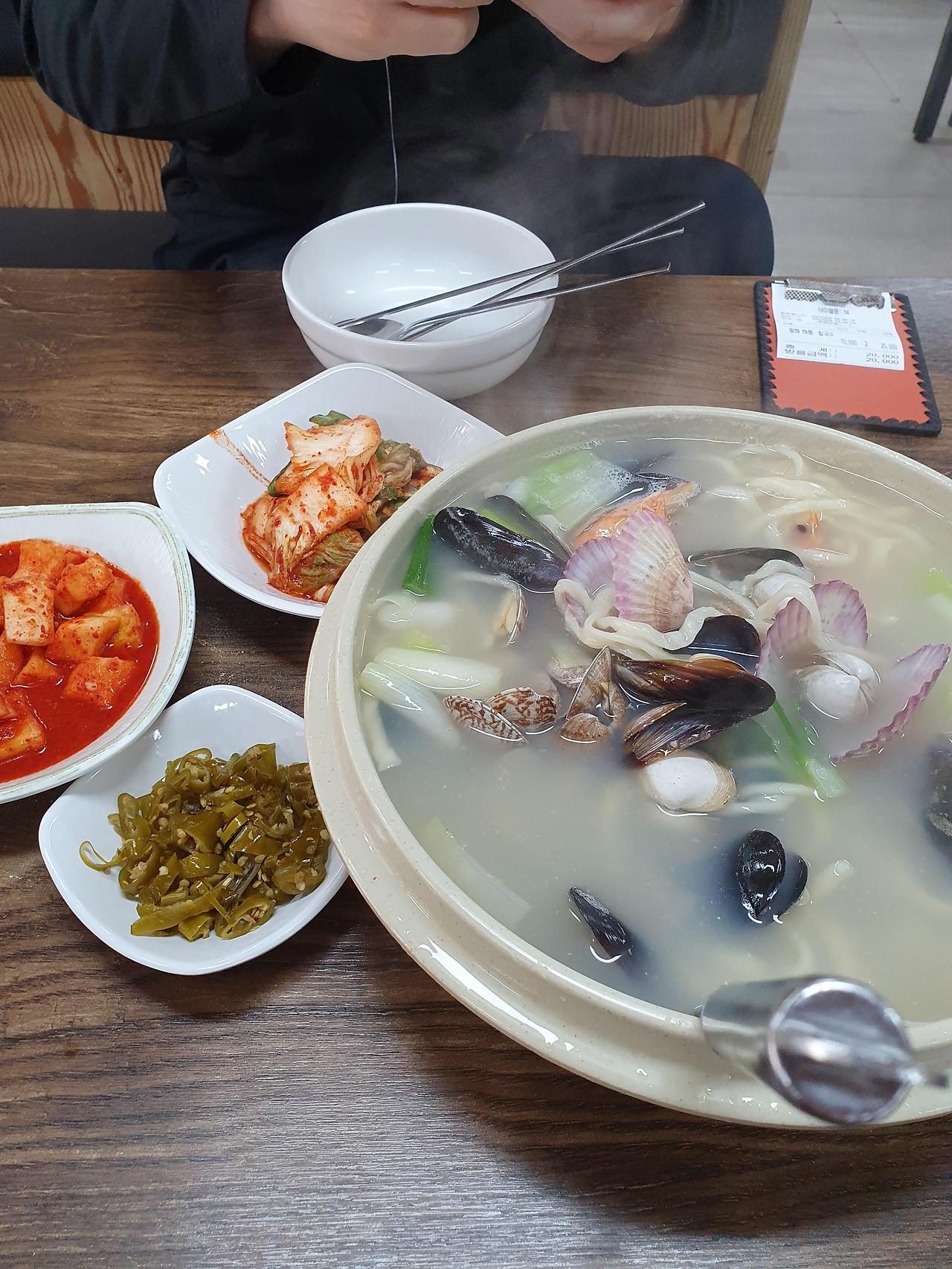 인천 황해해물칼국수 2호점 8 해물칼국수
