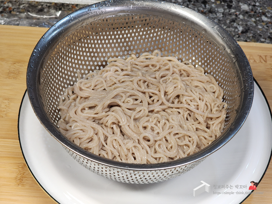 청류벽 물막국수 평양냉면이 어렵다면 이걸로 시작해 보세요 (마켓컬리 줄 서는 식당) 11 ywAAAAAAQABAAACAUwAOw==