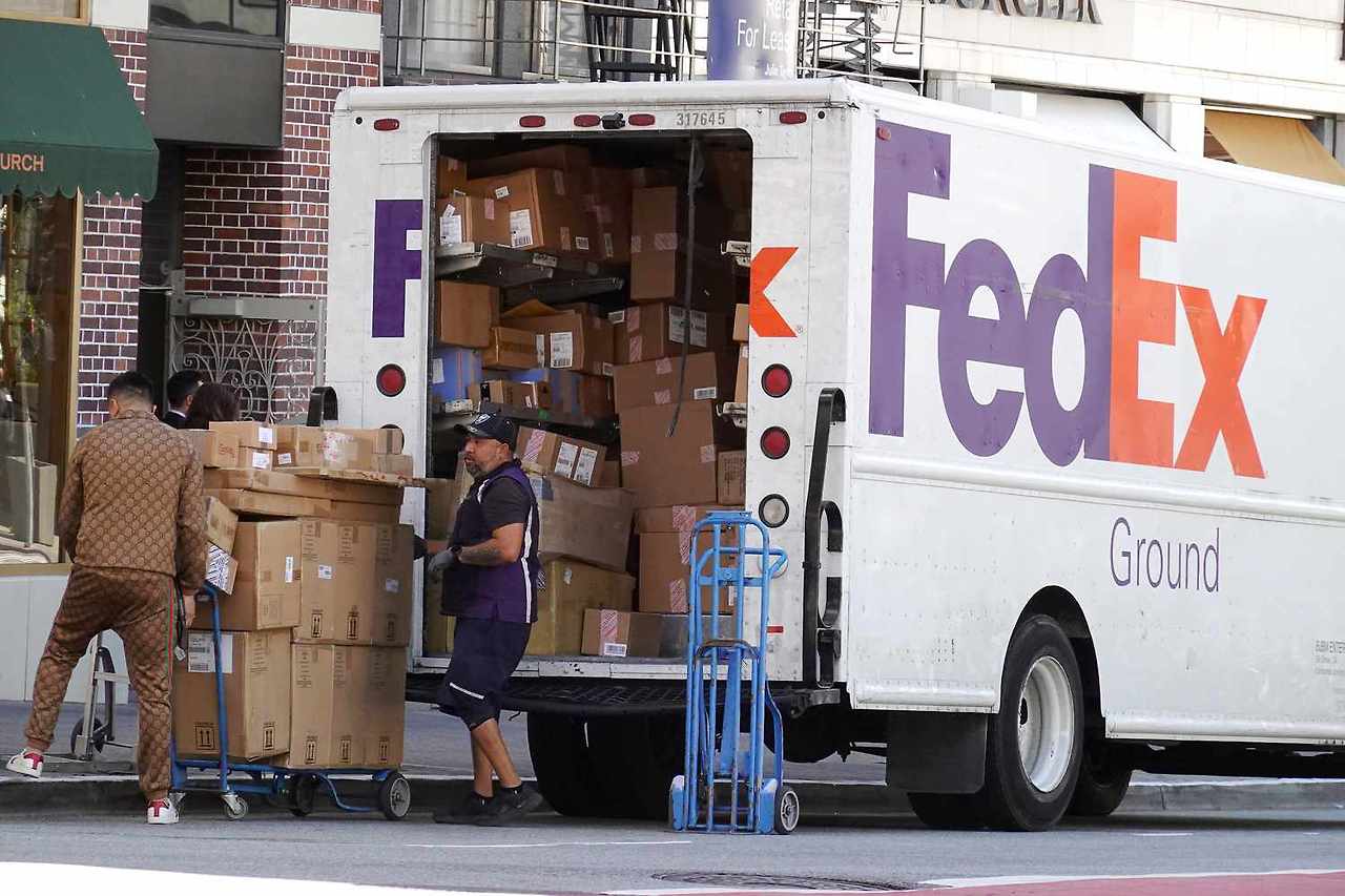 페덱스(Fedex) 주가, 2분기 실적 부진으로 10% 하락 4 페덱스(Fedex) 주가, 2분기 실적 부진으로 10% 하락