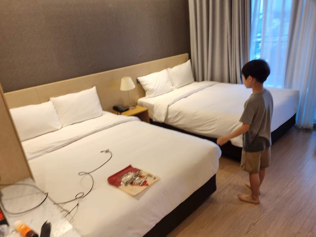 강릉 세인트존스 호텔 골져스 패밀리 트윈 파셜룸 후기 13 ywAAAAAAQABAAACAUwAOw==