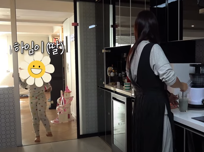 재벌가수 백지영의 아침 루틴 공개 : 7세 딸과 함께하는 가수 겸 배우의 삶 엿보기 7 ywAAAAAAQABAAACAUwAOw==