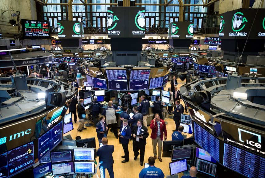 모건 스탠리(Morgan Stanley), 찰스 슈왑(Charles Schwab)을 '중립'으로 하향 조정 3 모건 스탠리(Morgan Stanley)의 찰스 슈왑(Charles Schwab)에 대한 등급 조정