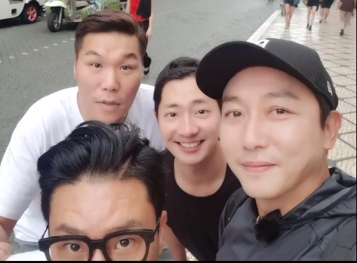 가수 출신 탁재훈, 30년만 'SBS 연예대상' 대상 수상! 2 ywAAAAAAQABAAACAUwAOw==