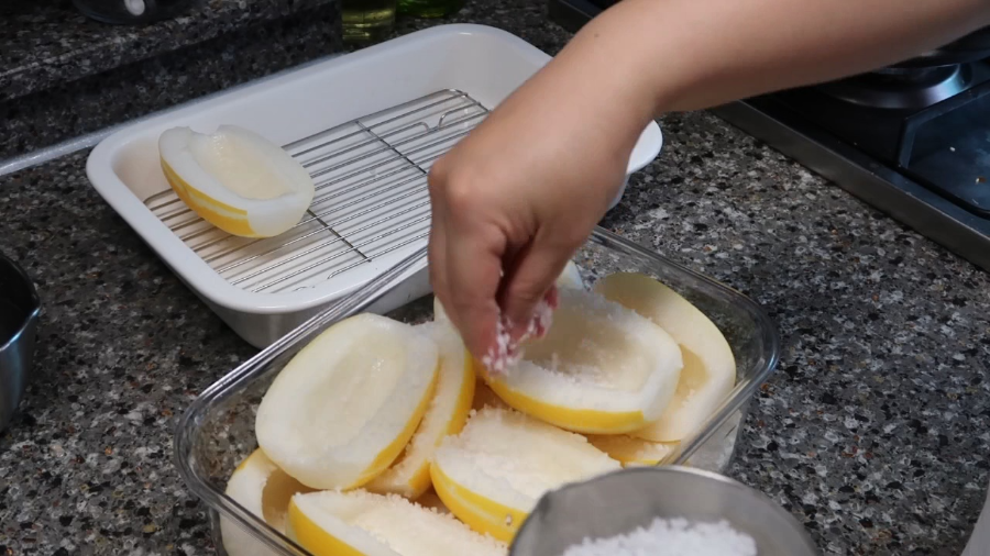 참외장아찌 만드는 방법 아삭아삭 식감이 좋은 여름 장아찌 황금레시피 27 참외장아찌-황금레시피-참외손질
