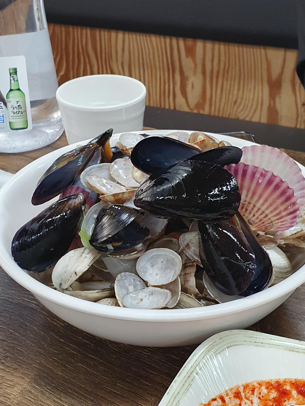 인천 황해해물칼국수 2호점 10 ywAAAAAAQABAAACAUwAOw==