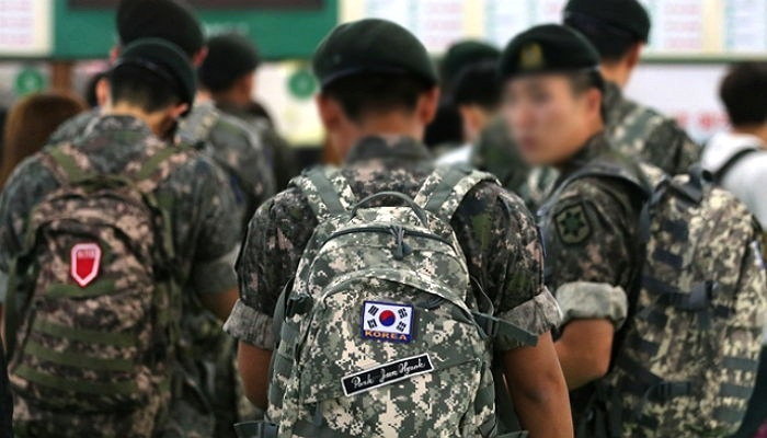 육군 중사, 축구 중 공 뺏은 병사 무릎 차 골절..형사처벌 1 ywAAAAAAQABAAACAUwAOw==