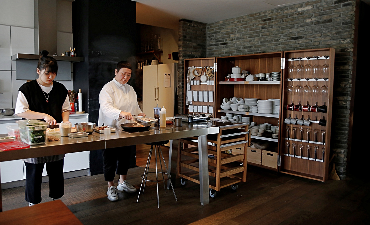 Chef Roh’s cooking studio (Pic: Julia Lee)