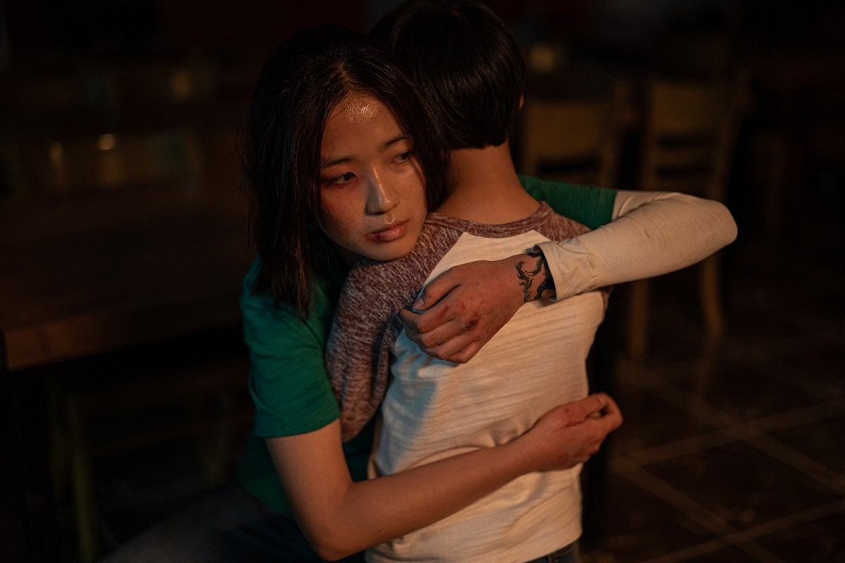 넷플릭스 :: 불도저에 탄 소녀 후기 , 세상의 부당함에 맞선 소녀 이야기 4 ywAAAAAAQABAAACAUwAOw==