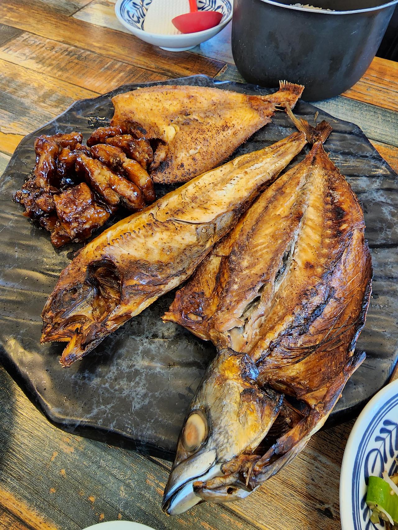 인천 영종도 해풍건조생선 숯불구이 맛집 을왕리꾸덕집 후기 9 ywAAAAAAQABAAACAUwAOw==