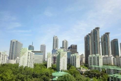 1주택 세부담 완화·다주택은 중과 추진..소급적용도 검토 3 ywAAAAAAQABAAACAUwAOw==