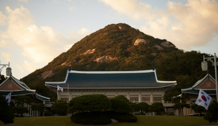 현 청와대 자리가 경복궁이었던 사실! 정말 사실일까요? 2 ywAAAAAAQABAAACAUwAOw==