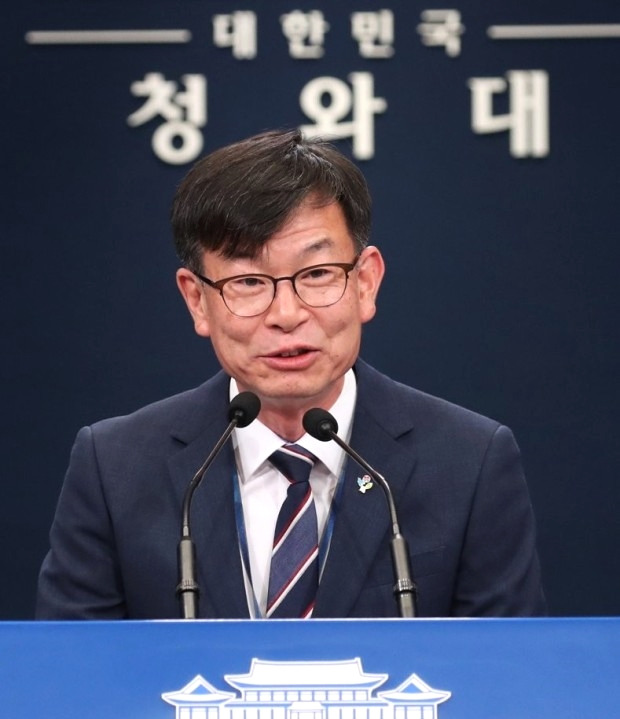 월세값 인상 비난 쏟아지자..박주민 "중개업소가 싼 월세라 했다" 4 ywAAAAAAQABAAACAUwAOw==