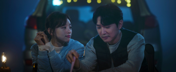 차박 살인과 낭만의 밤 영화 리뷰 6 ywAAAAAAQABAAACAUwAOw==