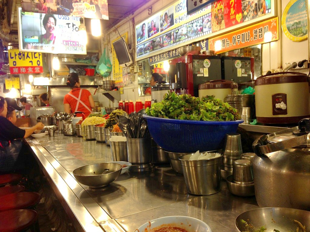 남대문 칼국수 골목 남해식당