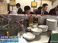 웨이트리스가 맛집이라 소문나서