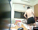 좁은 방에서 욕정 분출중