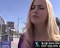 여행온 금발녀 대물 흑형들과