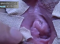 쑤셔박으면서 딜도질도 함께 질질싸는 헌팅녀