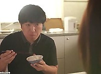[URE-094] 음란한 모습을 한 인기 동인의 충실한 실사판-2