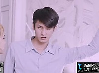 남친옆에서 친구에게 탈탈털리는 보지구멍
