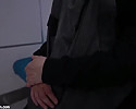 [PPPE-133] 비 오는날 막차에서 도움을 청하러-…